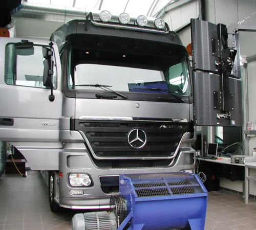 mto-engineering-leistungsteigerung-effizienz-kraftstoffersparnis-lkw-pferdetransporter-mercedes-1.jpg